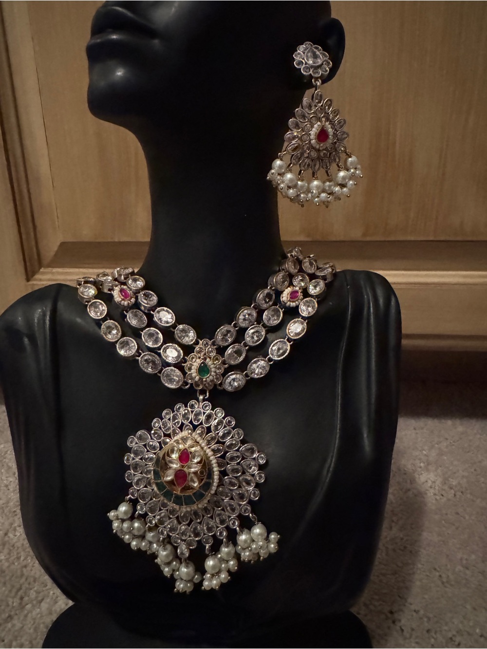 Traditional Kundan Necklace and Earrings Set in Gold with Red and Green Accents